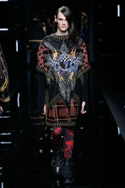 Look 70
